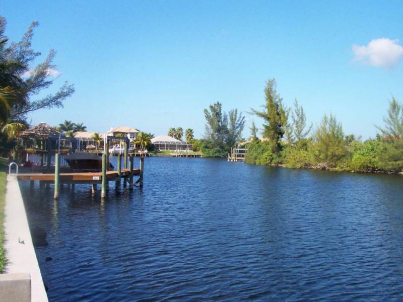 capecanal.jpg